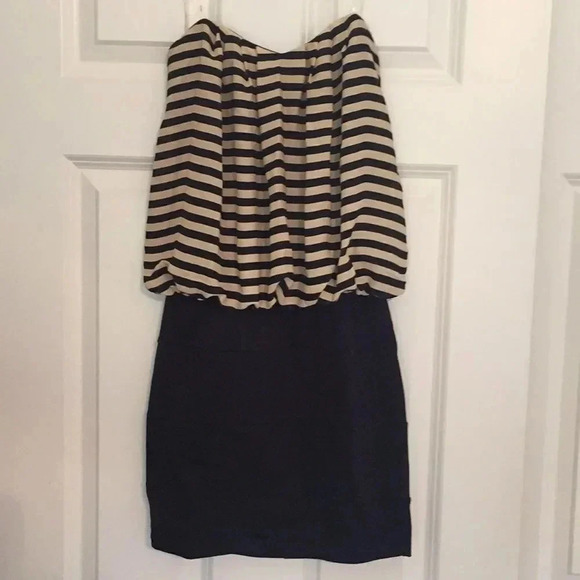 Trixxi Strapless mini dress size small NWT - Picture 2 of 7